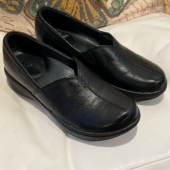 Dansko Abigail Loafer Black Leather Loafer Comfort Shoe - Picture 1 of 11